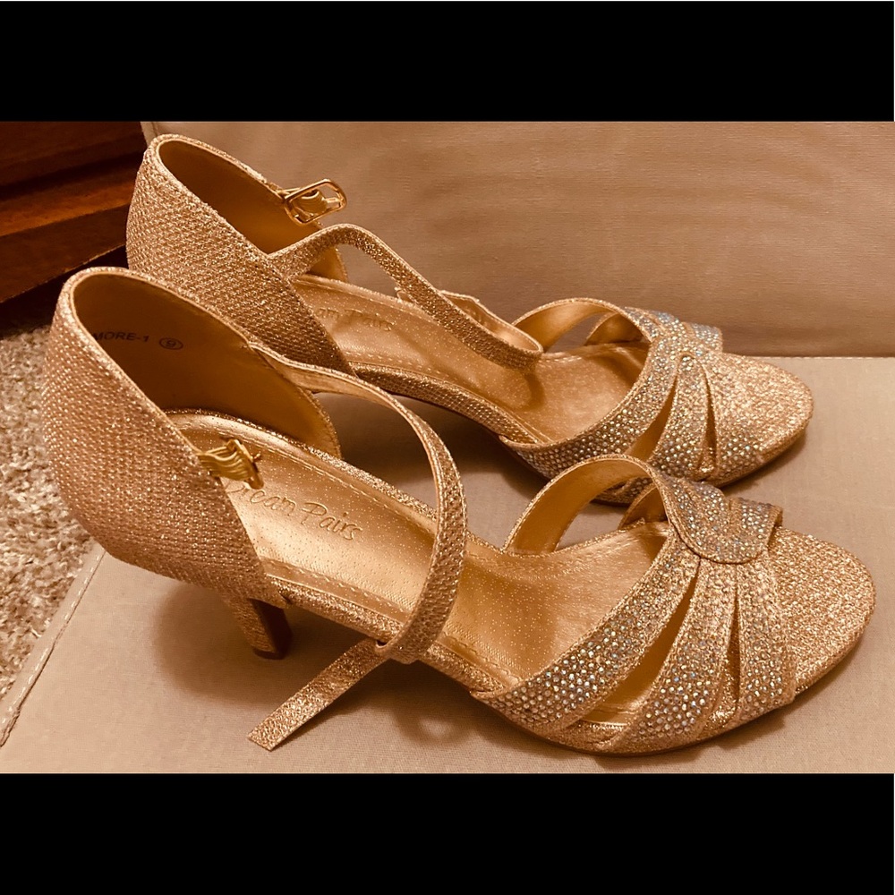 NWT Rose Gold Heels😍